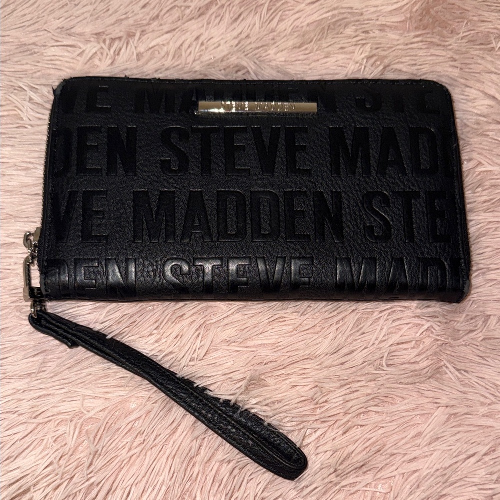 Steve Madden Embossed Black Clutch